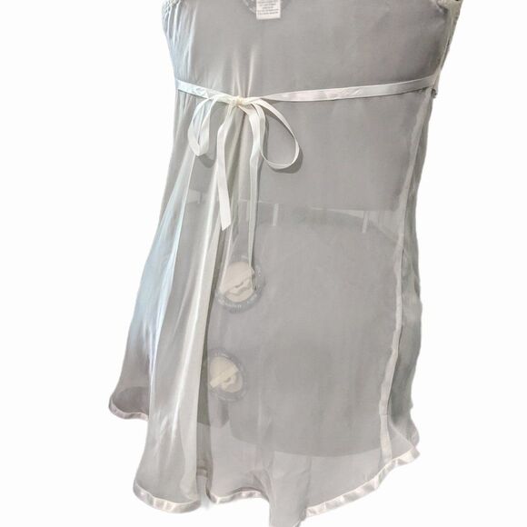 Women's Vintage Teddy Nighty in lvory with Mesh, Ribbon, and Lace, Size Large - Picture 7 of 8